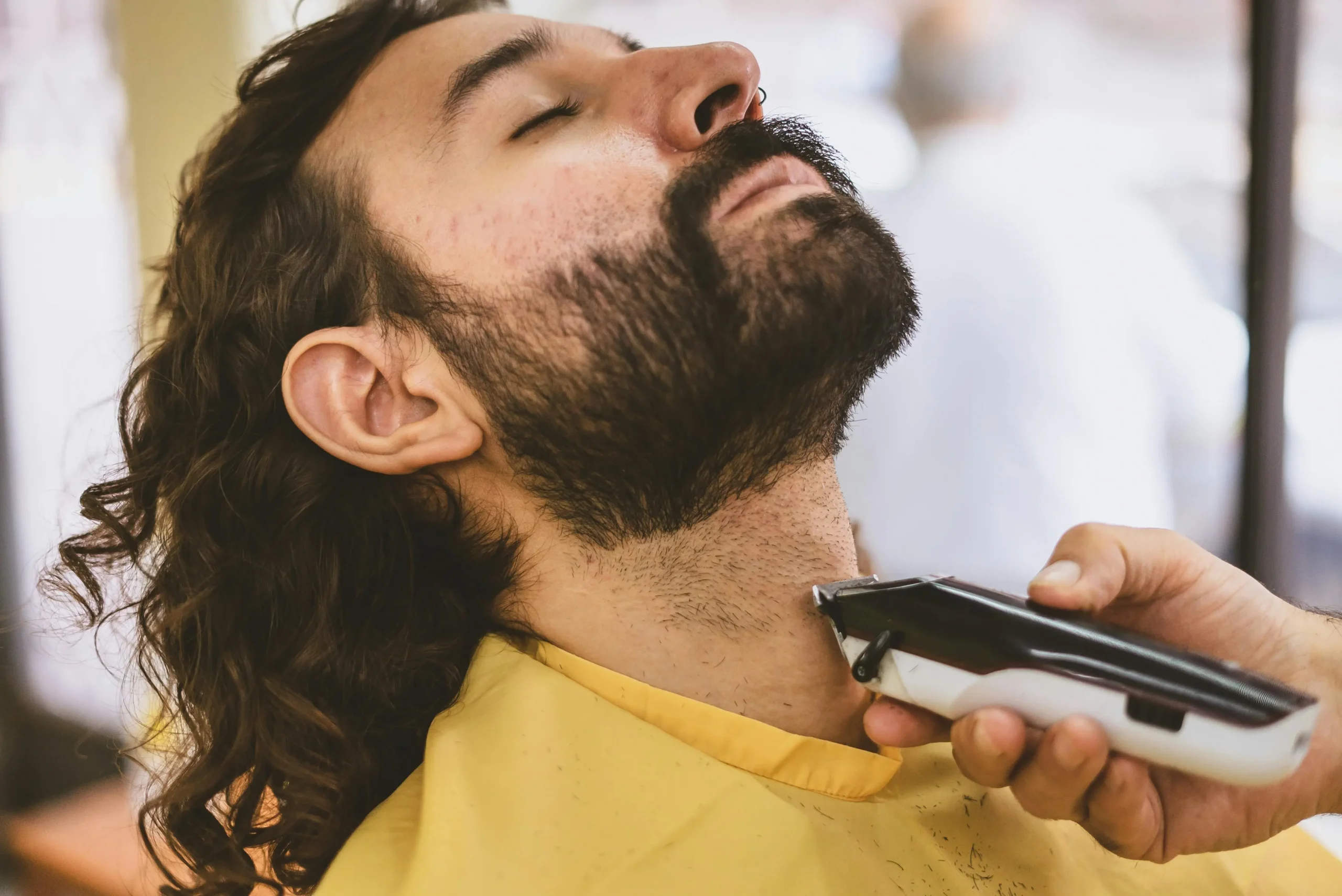 You are currently viewing How to Grow Beard Naturally in 2025 – Beard Care & Grooming