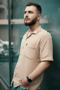 Read more about the article Beard Oil vs Balm (2025): Which is Better for Your Beard?